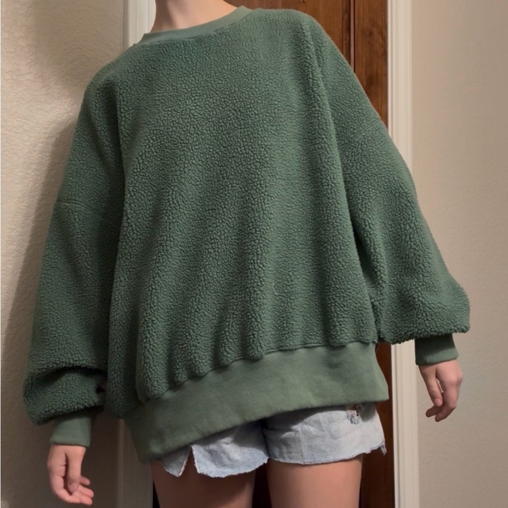 American Threads Oversized Green Sherpa Pullover/Sweater/Sweatshirt